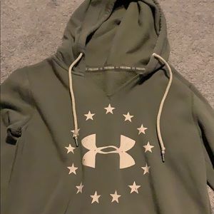 Green under armour hoodie women's